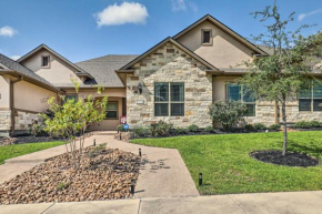 Gorgeous College Station Townhome with Patio!